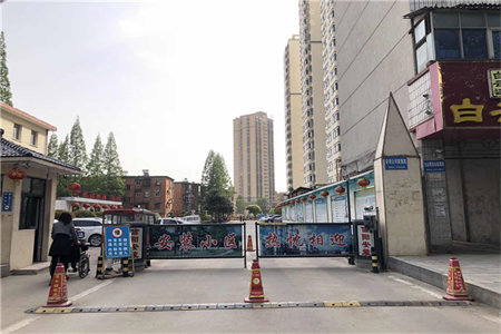 春光电子3室2厅1卫120㎡西郊学校附近